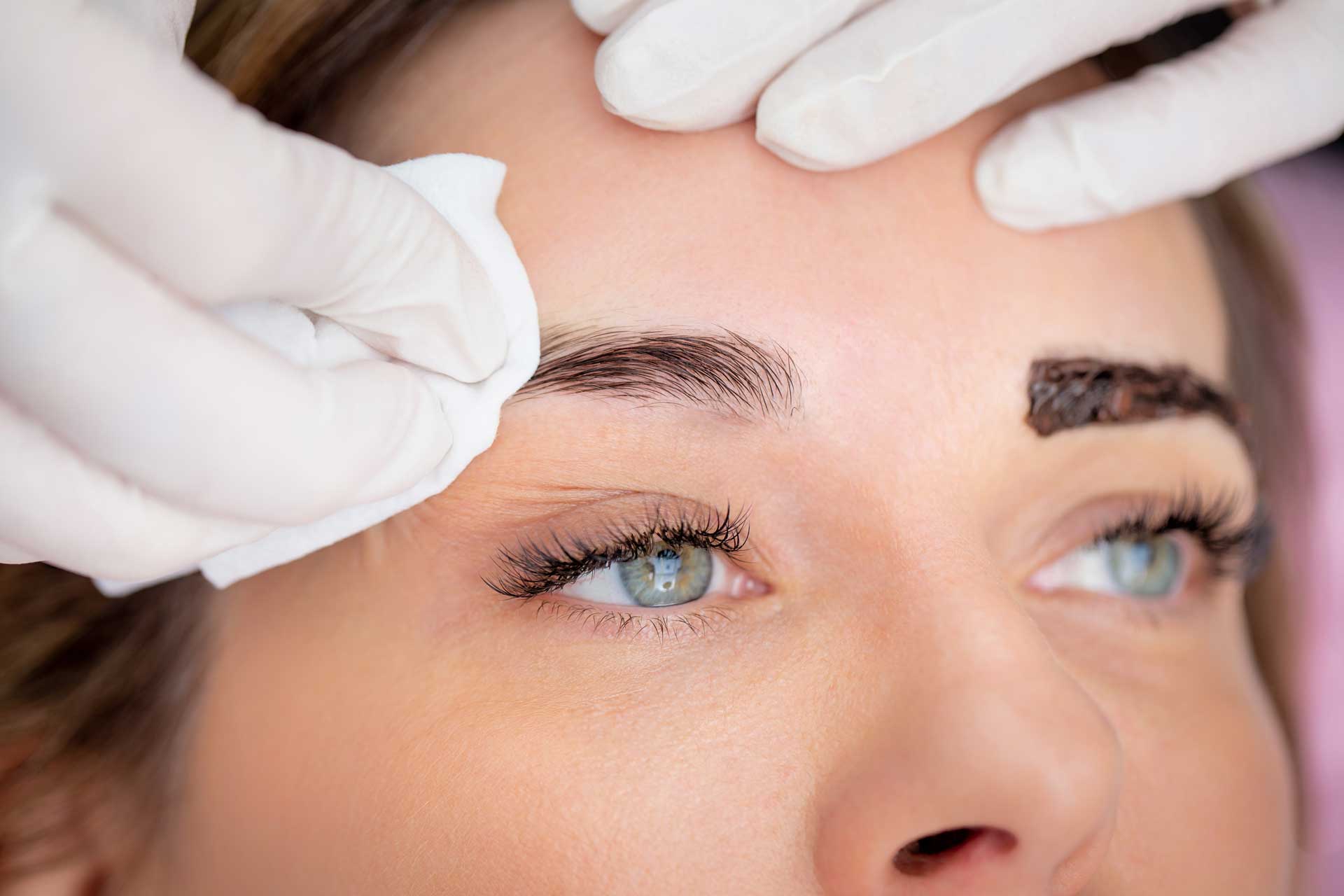 Brow tinting